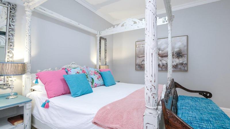4 Bedroom Property for Sale in Blue Mountain Village Western Cape